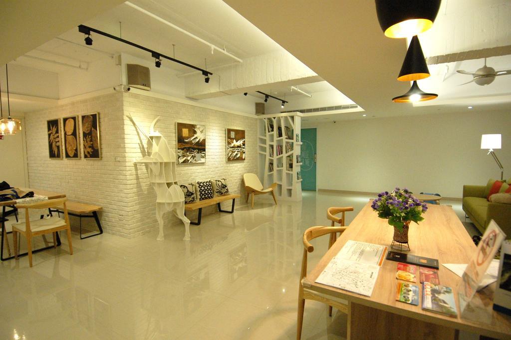 Season 5 Inn Luodong Buitenkant foto